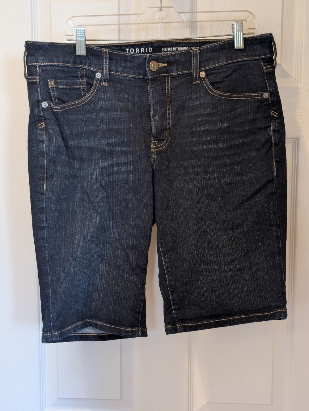 Torrid‎ Perfect 10” Bermuda Denim Shorts Size 12 Dark Wash Stretch Mid Rise...